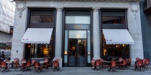 Sael dining terrace opens