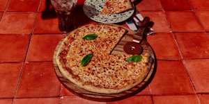 Students to get free pizzas from Zizzi