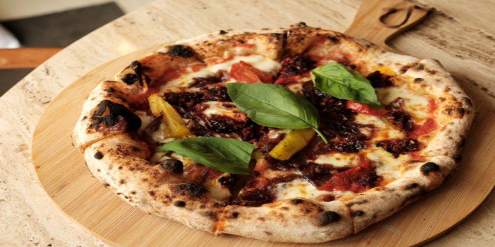 Artisan sourdough pizzeria opens in Cirencester